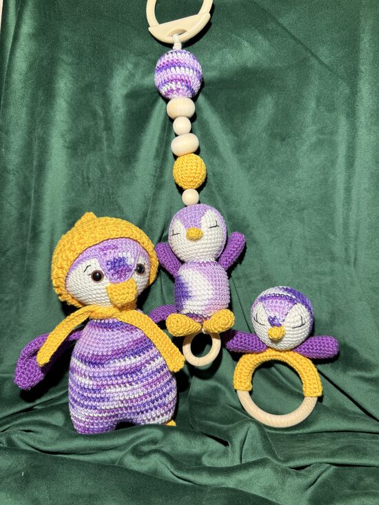 Pingvinų komplektas – rankų darbo nerti žaislai